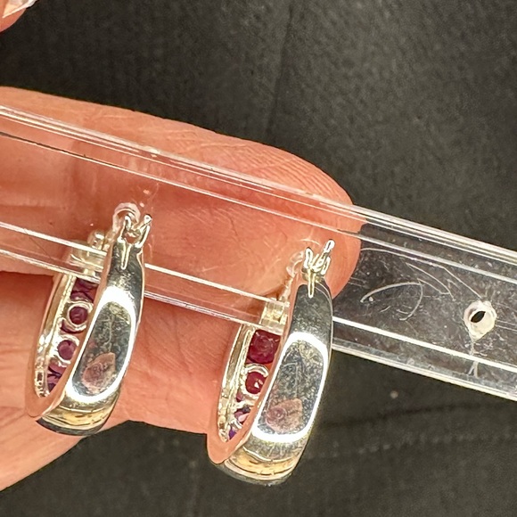 Purple gems set in sterling silver hoop earrings with lever-backs. - Picture 10 of 11